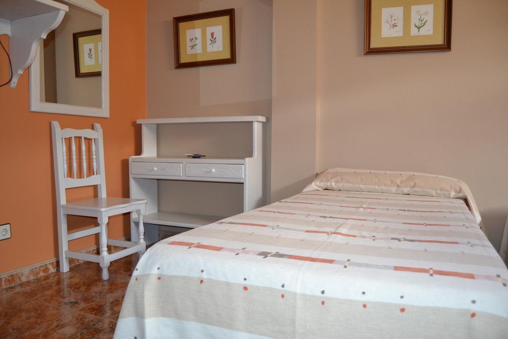 Hotel Vina Olivan Sarvise Room photo